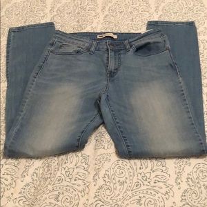 3/$18 LEVIS JEANS SIZE 29/8